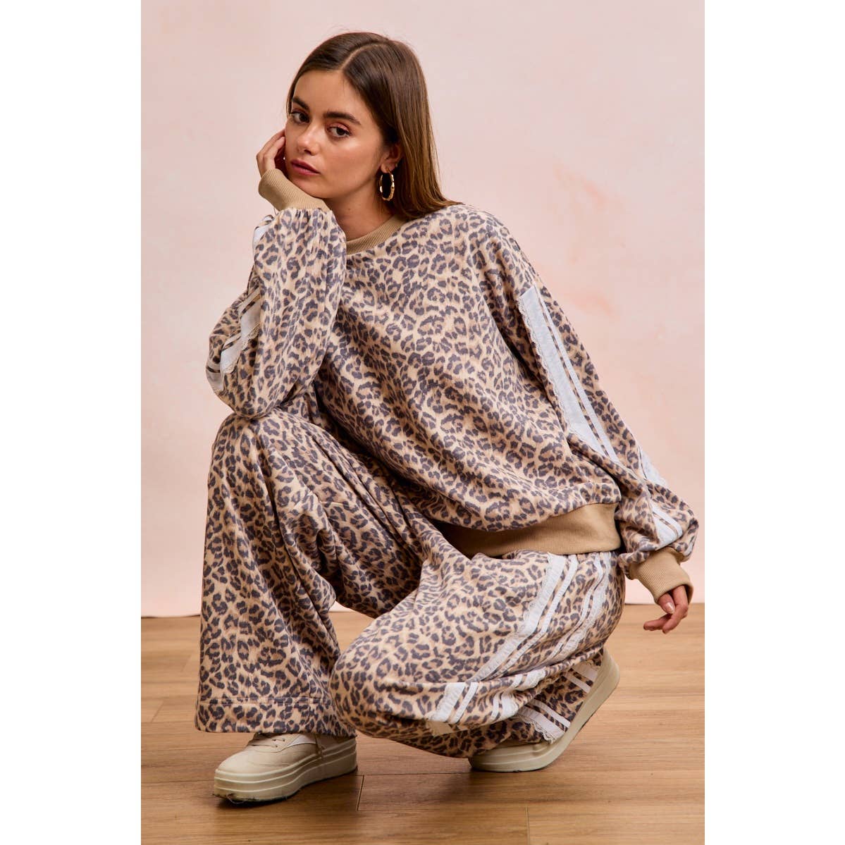 LEOPARD FRENCH TERRY LACE CONTRAST SWEATSHIRT TOP