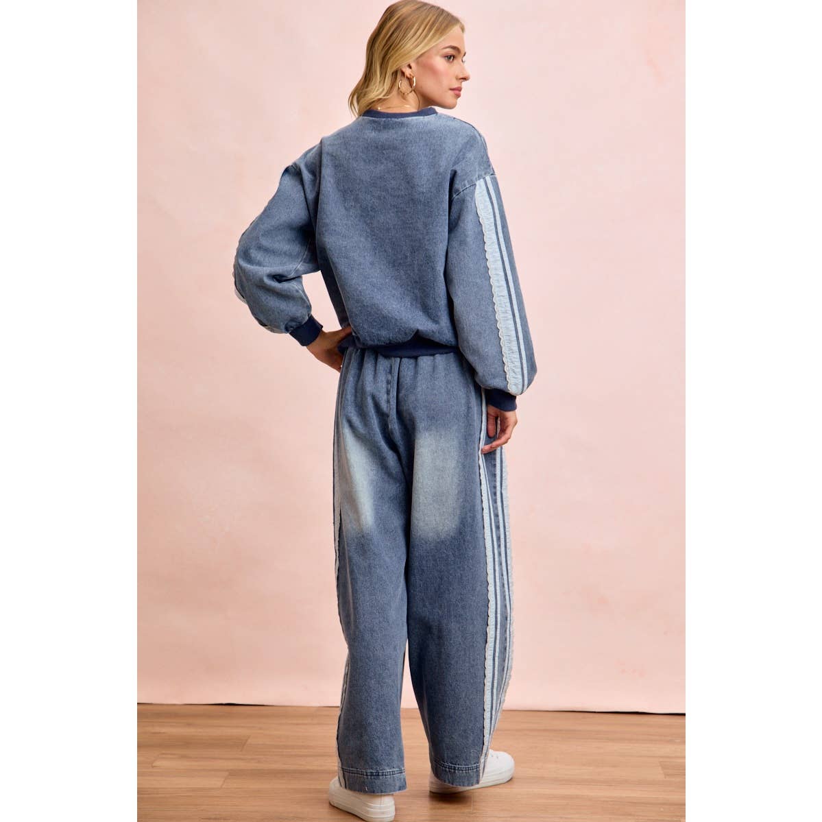 WASHED LACE CONTRAST SIDED DENIM PANTS