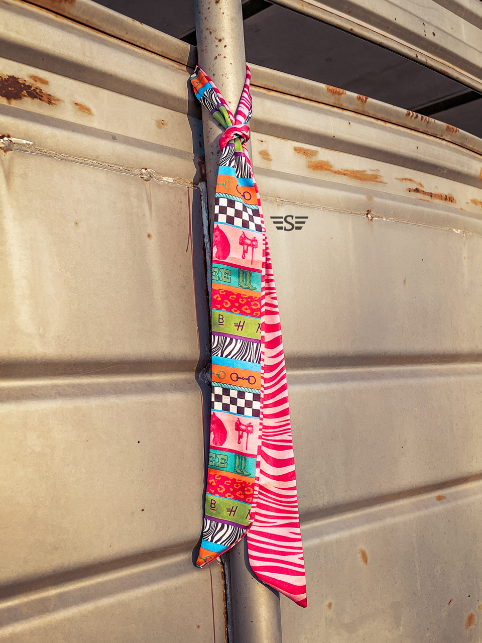 Neon Rodeo Twilly