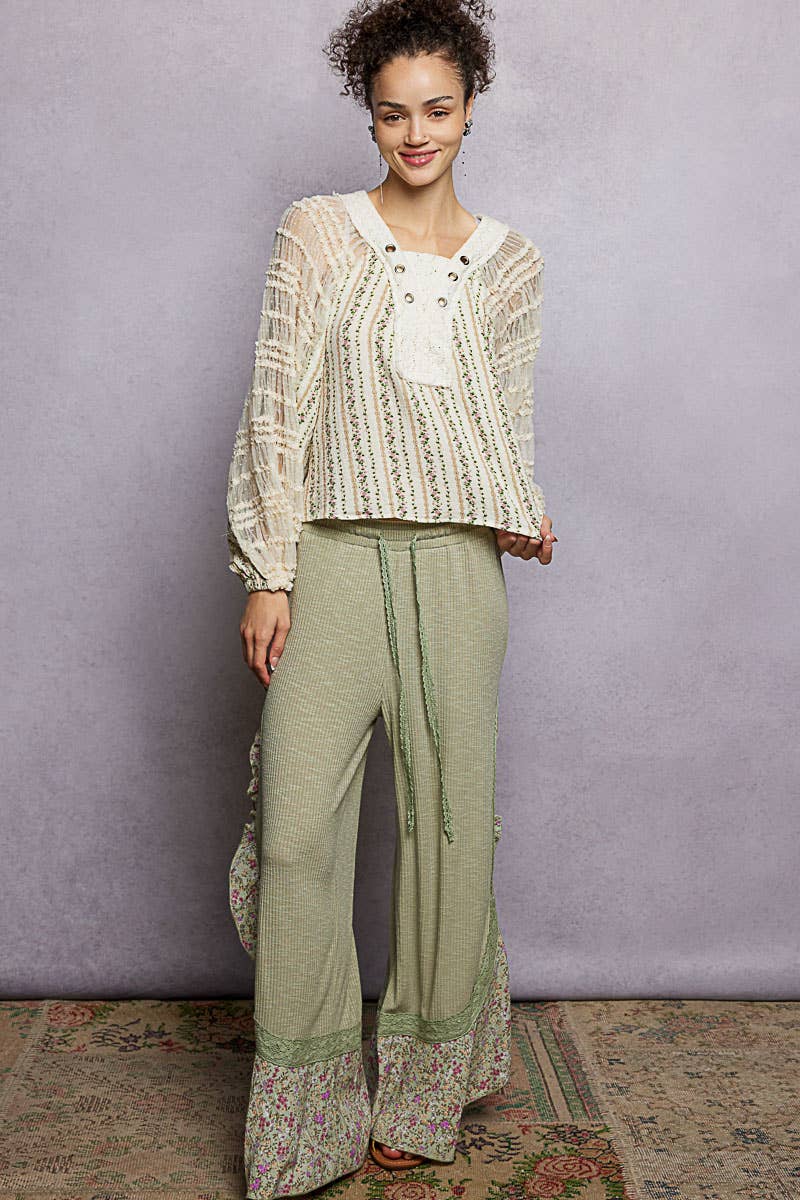 Long Sleeve V neck Lace Contrast Printed Woven Top