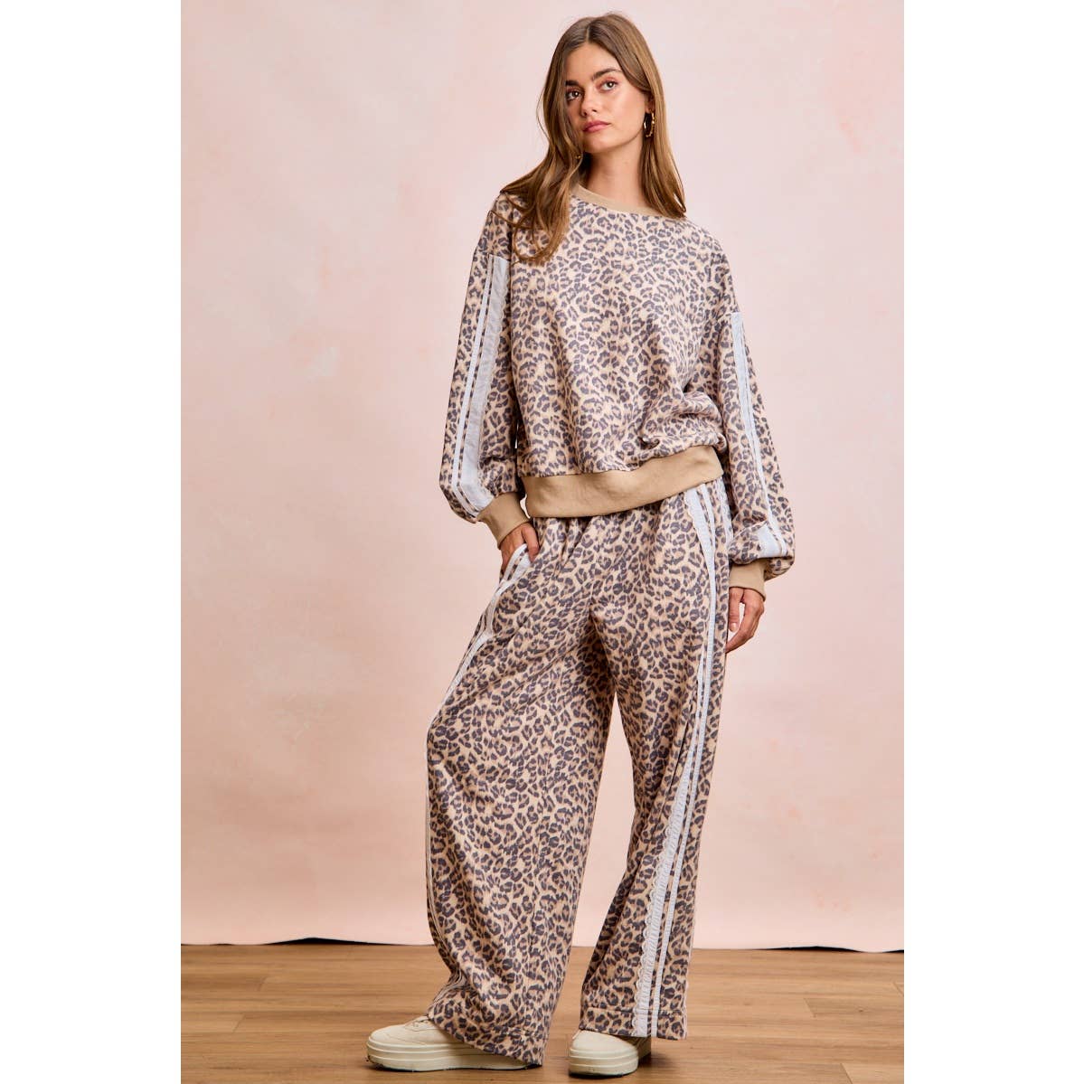 LEOPARD FRENCH TERRY LACE CONTRAST SWEATSHIRT TOP